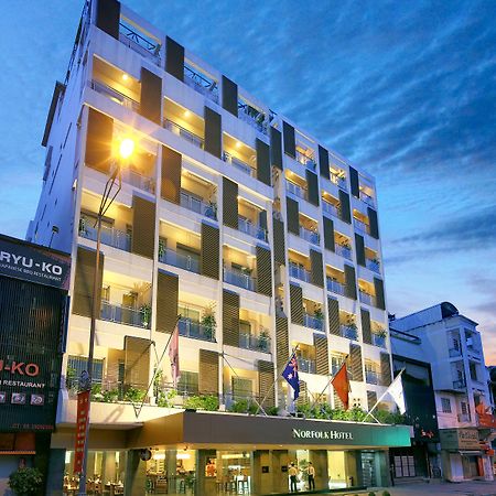 Norfolk Hotel Saigon Хошимин Екстериор снимка